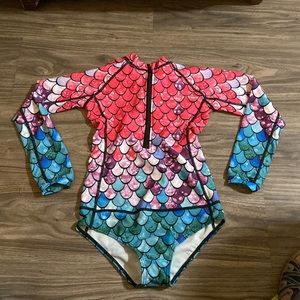 YOLIPULI Swimsuit Womens Rashguard Girls Swimwear   Size XL